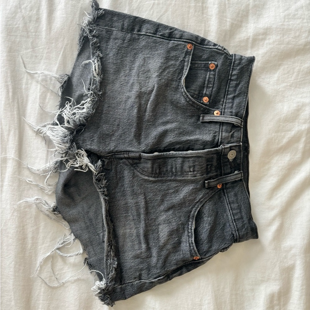 Levi’s 305 high rise jean shorts